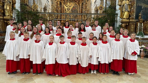 Kinder und Jugendliche der Ministrantengruppe Marchtal