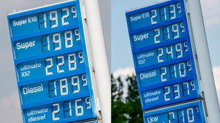 Zwei nebeneinandergestellte Fotos zeigen die Spritpreise am 1. Juli vor und nach dem Mittagssprung an einer Tankstelle.