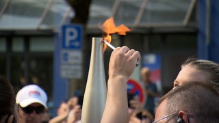 Das Olympische Feuer hat auf dem Weg zu den Olympischen Sommerspielen in Paris auch im südbadischen Weil am Rhein