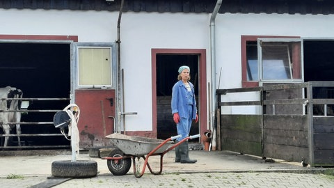 "Bea" (Christiane Brammer) sucht nach "Manuel"