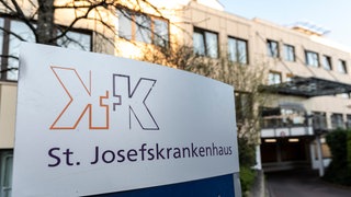 Das St. Josefskrankenhaus in Freiburg von außen. Die Neonatalogie soll dort wieder öffnen.