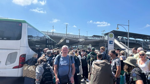 Bahn-Chaos am Freiburg HBF nach Streckensperrung bei Heitersheim