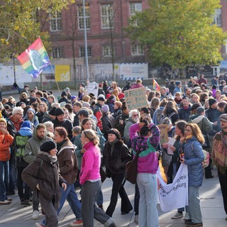 Impressionen von der Demo gegen Stadtbild-Aussage in Freiburg