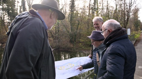 Die Bürgerinitiative klagt gegen die sogenannten ökologischen Flutungen und fordert eine Schlutenlösung. 