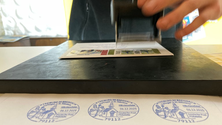 Im Opfinger Ortsteil St. Nikolaus werden Briefe mit einem Sonderpoststempel verschickt.