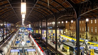 Der Bahnhof Basel SBB in der Schweiz