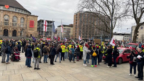 Eindrücke von der Demo gegen Stellenabbau an Uniklinik Freiburg