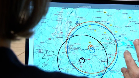 AKWs in der Schweiz - Eine Karte zeigt verschiedene Radien um AKW Standorte in der Schweiz. 