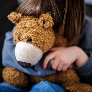 Fälle von Kindeswohlgefährdung nehmen zu - das Jugendamt des Kreises Breisgau-Hochschwarzwald will bedrohten Kindern mithilfe von KI schneller helfen 