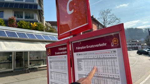 Busse statt Züge auf der Hochrheinstrecke Basel-Waldshut - Bahn-Sperrung am Hochrhein für Bauarbeiten 