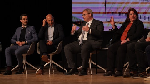 OB-Kandidierende bei der Wahlarena von SWR, BZ und LpB 