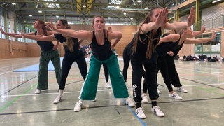 Cheerleader-Moms der FT Freiburg beim Training