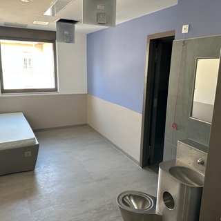 Das Zentrum für Psychiatrie in Emmendingen - Blick ins Gebäude