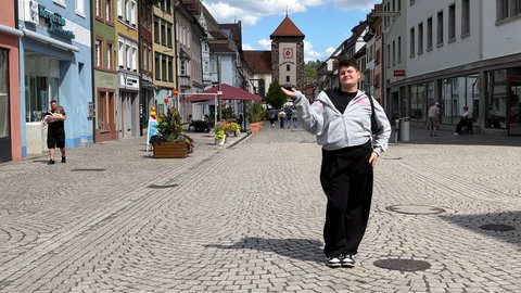 Der 21-jährige Donaueschinger will neben weiteren Aktionen, auch den CSD 2028 nach Villingen-Schwenningen bringen.