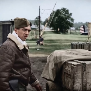 KI-generierte Bilder aus dem Kurzfilm über die Operation Greenup, geleitet von Fred Mayer