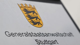 Schild, auf dem "Generalstaatsanwaltschaft Stuttgart" steht