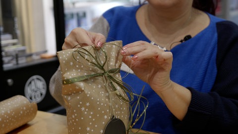 Geschenke einpacken - so gelingt's