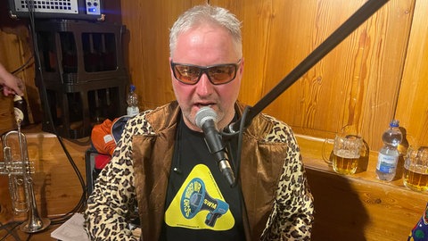 Otmar Detzel ist am Schlagzeug für den Rhythmus zuständig.