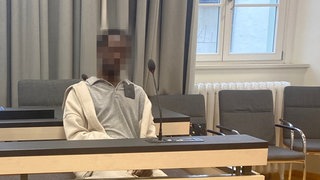 Ein 32-Jähriger steht wegen tödlicher Messerstiche vor dem Landgericht Ravensburg.