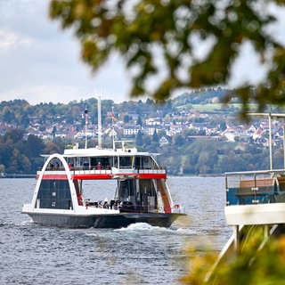 Die Gas-Autofähre "Richmond" fährt nach Panne wieder über den Bodensee. 