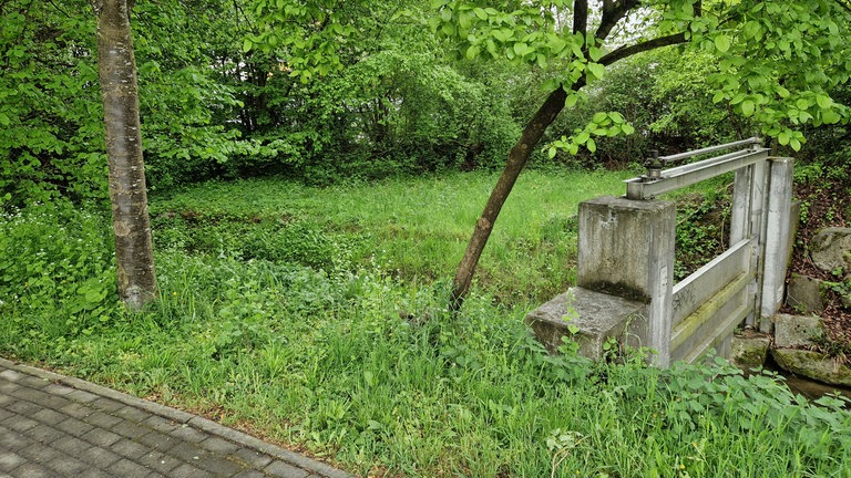 Bauplatz der künftigen Grenzbrücke am Döbele.