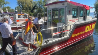 Neues DLRG Rettungsboot in Langenargen am Bodensee.