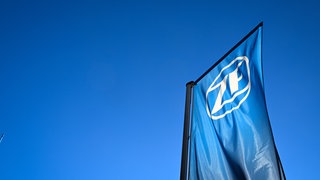 ZF kann in der Krise nicht alle Mitarbeiter beschäftigen. Deshalb arbeiten jetzt einige von ihnen bei Rolls-Royce Power Systems.