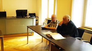 Ein 72-Jähriger muss sich wegen Vergewaltigung einer 88-Jährigen im Pflegeheim Radolfzell verantworten.