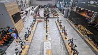 Messe "Eurobike" in Frankfurt. Jetzt wollen zwei wichtige Branchenverbände nicht mehr mitmachen. (Archivbild)