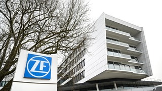 Der ZF-Konzernsitz in Friedrichshafen: Es sind unruhige Zeiten für den Autozulieferer