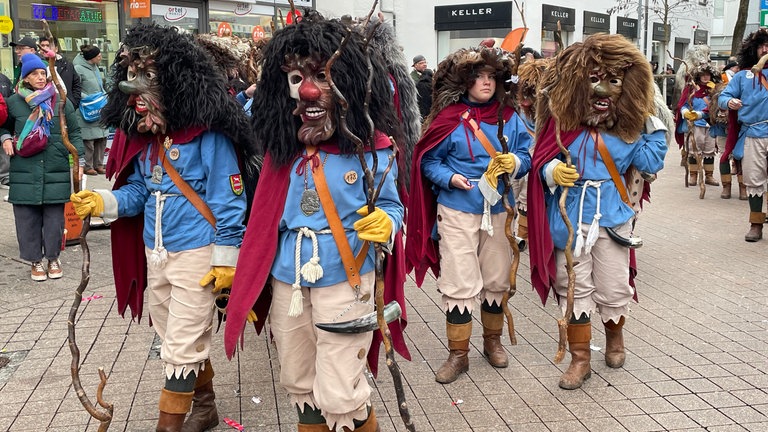 Der Große Narrensprung in Friedrichshafen 2026. Fastnacht am Bodensee auch bei Regen.