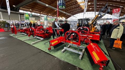 Maschinen werden auf der Messe "Fruchtwelt Bodensee" präsentiert