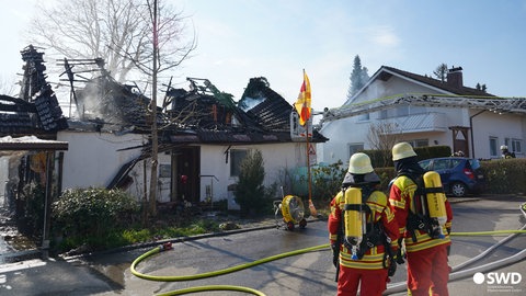 Die Flammen haben ein Wohnhaus in Bermatingen zerstört