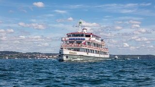 Das Schiff "MS Schwaben" ist auf dem Bodensee unterwegs.