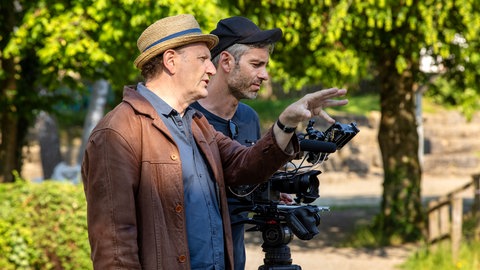 Douglas Wolfsperger (links) hat eine Dokumentation über Transmenschen in Oberschwaben gedreht.