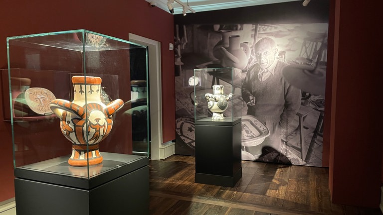 Zeichnungen und Keramik von Pablo Picasso sind in einer Ausstellung im Stadtmuseum "Cavazzen" in Lindau zu sehen.