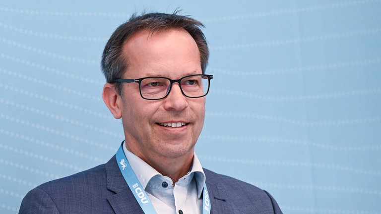 Der Biberacher CDU-Abgeordnete Thomas Dörflinger rückt als Staatssekretär ins Wirtschaftsministerium.