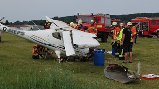 Am Flugplatz Leutkirch-Unterzeil ist ein Ultraleichtflugzeug kurz nach dem Start abgestürzt.