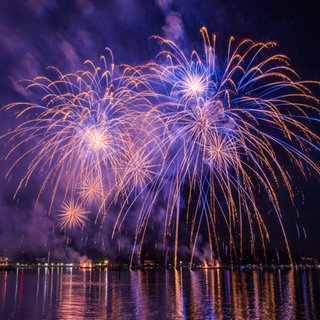 Das Feuerwerk beim Konstanzer Seenachtfest. Der neue Veranstalter will in diesem Jahr die Emissionen des Feuerwerks deutlich senken.