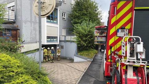 In einem Mehrfamilienhaus in der Habichtstrasse (Heilbronn-Biberach) stand das Wasser im Keller.