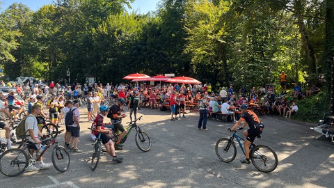 Am Jägerhaus in Heilbronn fand zur Deutschland Tour auch ein Public Viewing statt.