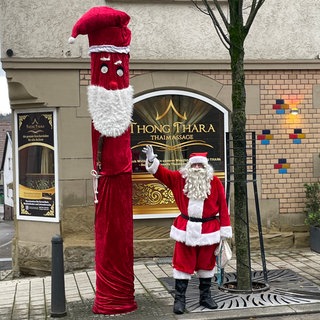 Der Nikolaus-Blitzer in Ilsfeld mit dem "echten" Nikolaus 