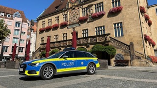 Die Polizei ist in Heilbronn präsent, hier bei einer Sicherheitskontrolle (Archivbild). Nach mehrere Vorfällen will sie Szenetreffpunkte verstärkt kontrollieren.