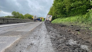 Ein Lkw war auf der A6 bei Kirchberg im Seitenstreifen stecken geblieben
