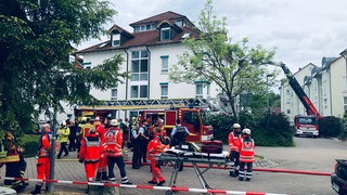 In Bad Friedrichshall-Plattenwald ist es in einem Mehrfamilienhaus in einem Keller zu einem Brand gekommen.