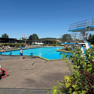 Einige Freibäder in der Region klage über aggresive Gäste. Unter anderem in Heilbronn, Satteldorf und Lauda (Bild). 
