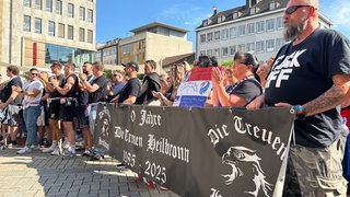 Kundgebung der Falken-Fans