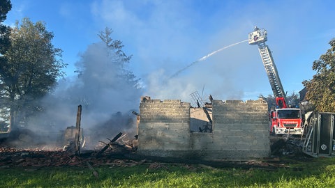 In Künzelsau hat am Montag erneut eine Scheune gebrannt. Die Polizei schließt Brandstiftung nicht aus.