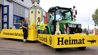 Mottowagen der Stadtverwaltung und des Gemeinderats für den Volksfestzug in Crailsheim. Dieses Jahr startet das Fränkische Volksfest mit einem neuen Sicherheitskonzept.