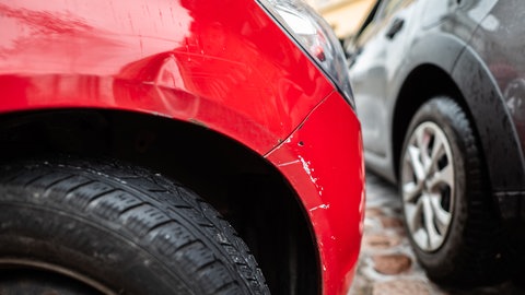 Über 5.000 Fälle von Unfallflucht registrierte allein die Polizei in Heilbronn im vergangenen Jahr(Symbolbild).